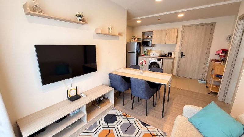 2 Bedroom Apartment with Balcony, Pool and Gym in Kathu