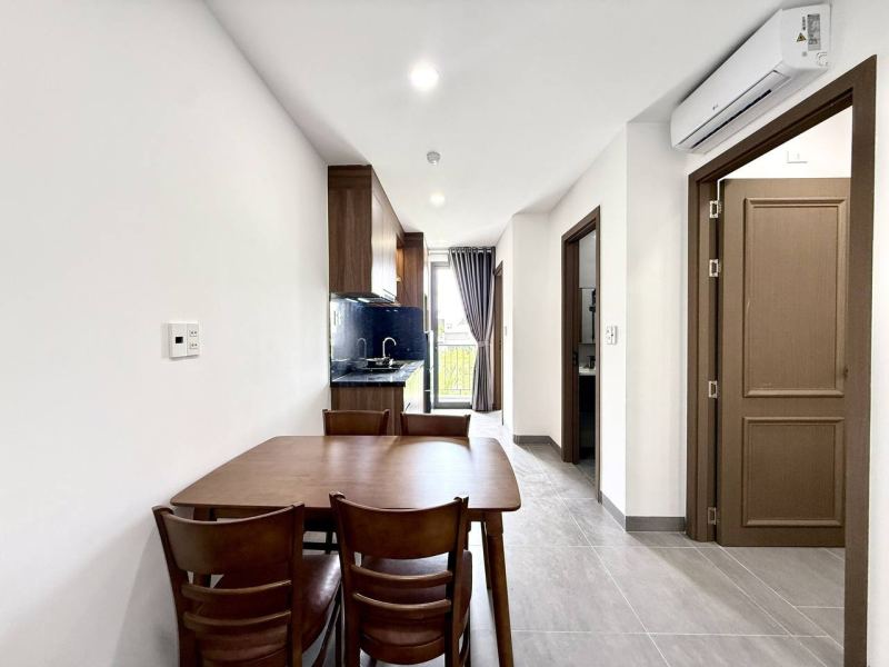 2 Bedroom Apartment with Park View in Fyok Long
