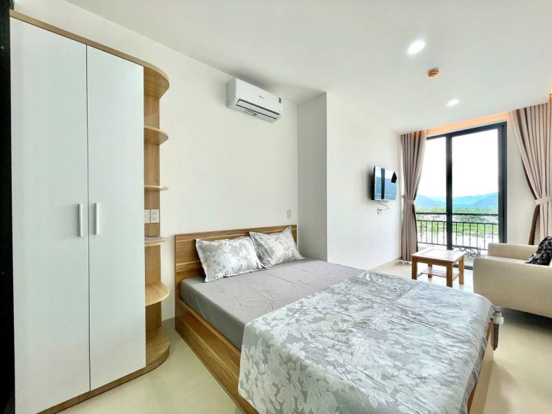 1 Bedroom Apartment with River View in Ha Quang 1