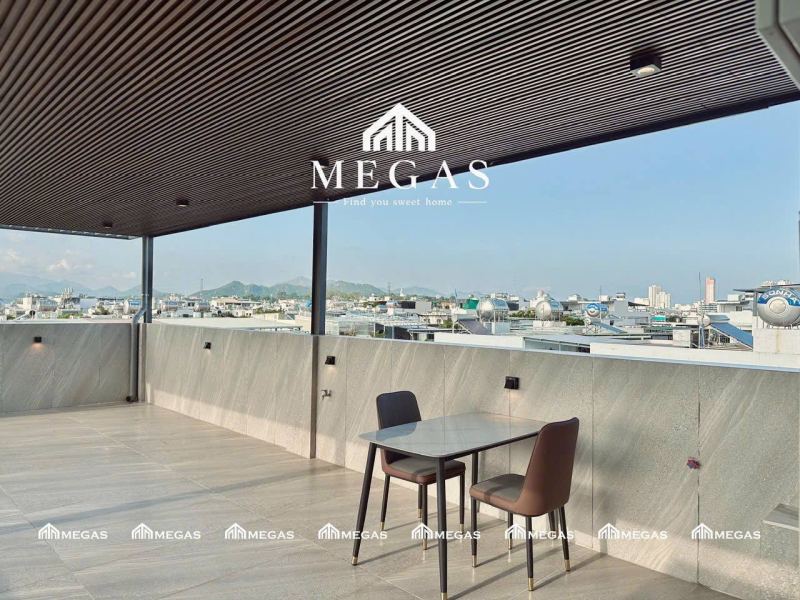 Penthouse on Street 8 in Ha Quang 2