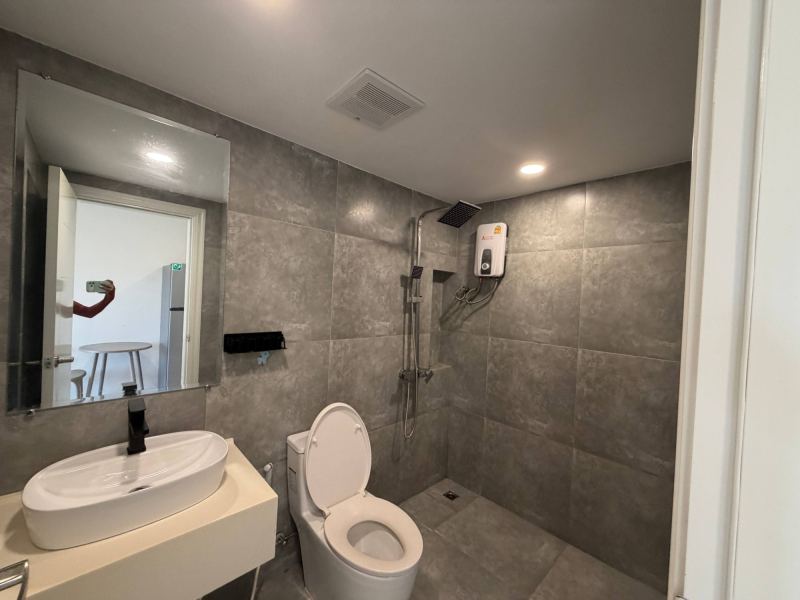 Fully Furnished Single Room