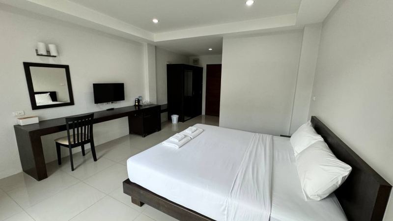 Apartment with Balcony in Rawai