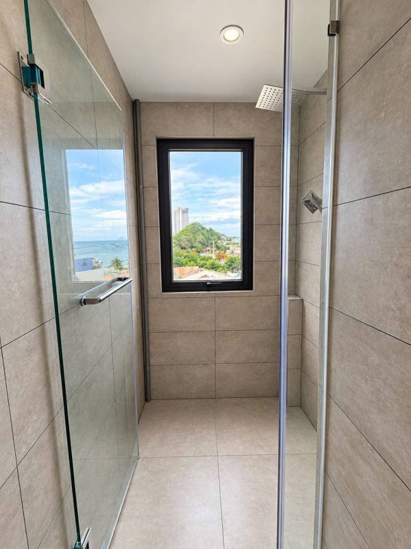 Студия с мебелью и балконом в North Nha Trang