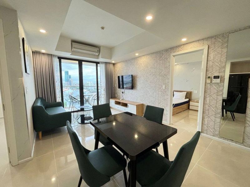 2 Bedroom High‑Floor Apartment near Dragon Bridge