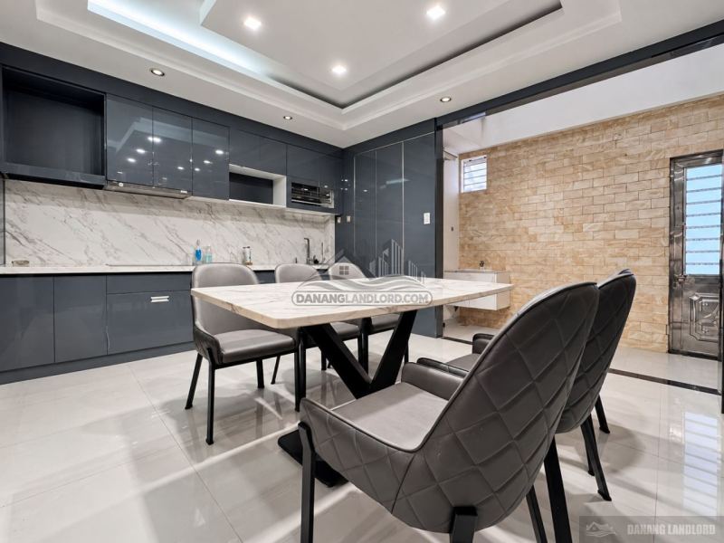 3 Bedroom Modern House in Ngu Hanh Son