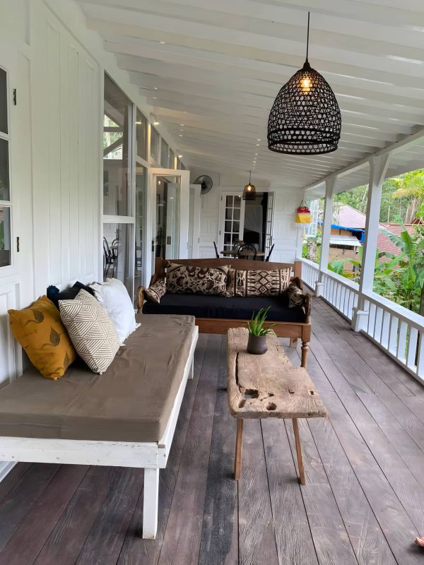Javanese Villa with River – 3‑Bedroom Jungle Villa