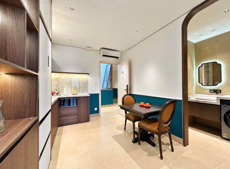1-Bedroom Apartment with Balcony