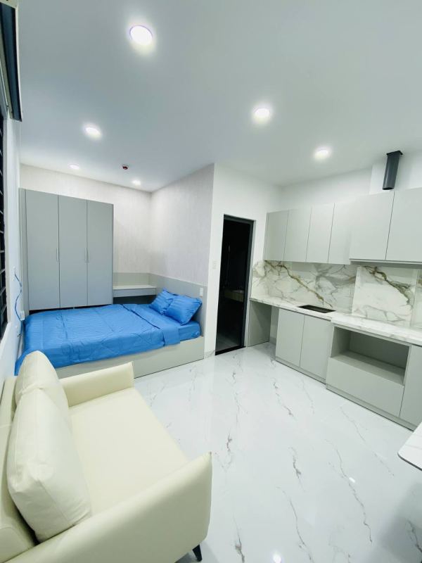 Studio apartment with balcony and sea view in Vinh Nguyen