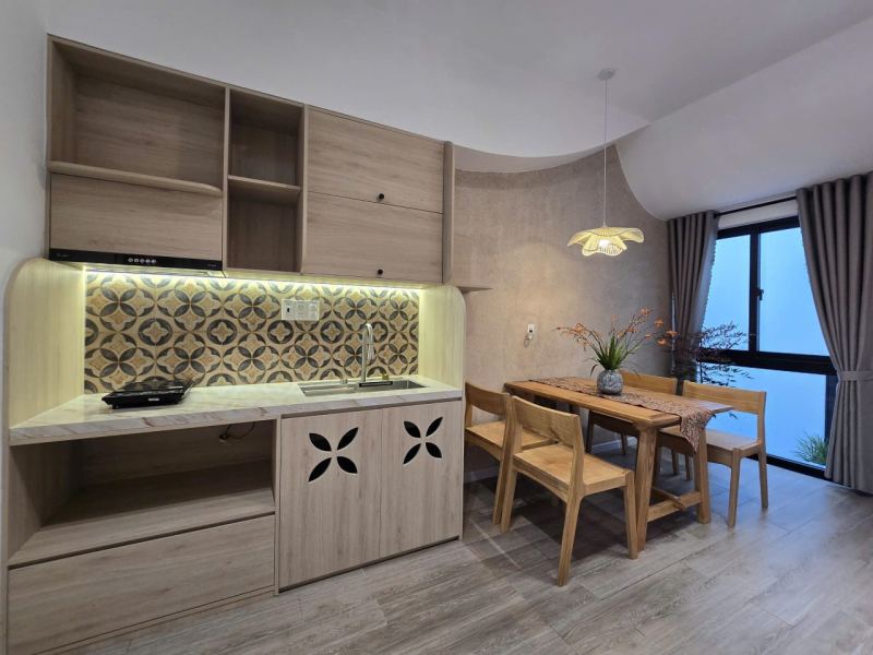2 Bedroom Apartment on Nguyen Xi Street