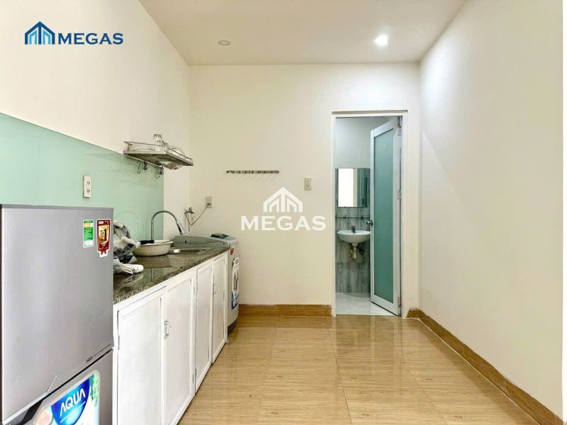 1-Bedroom Apartment with Balcony in Ha Quang 2