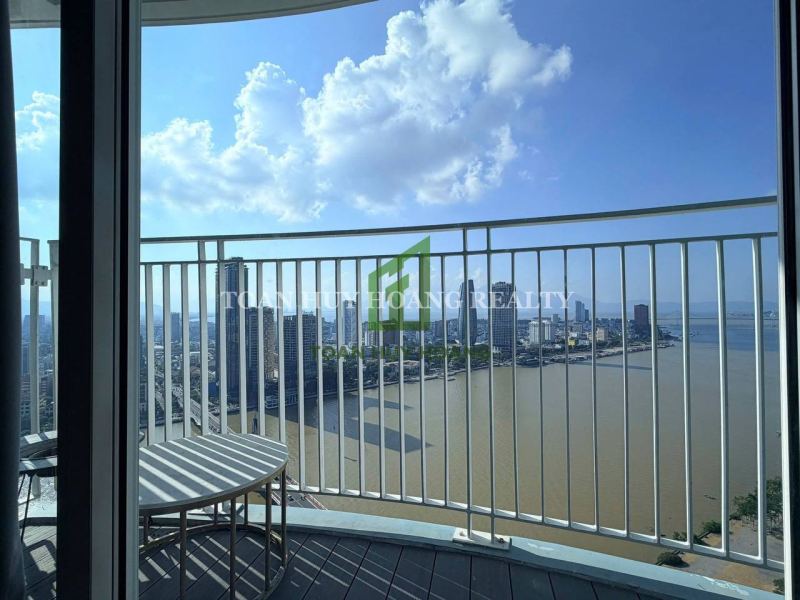 2BR Duplex Apartment Azura Near Han River Bridge