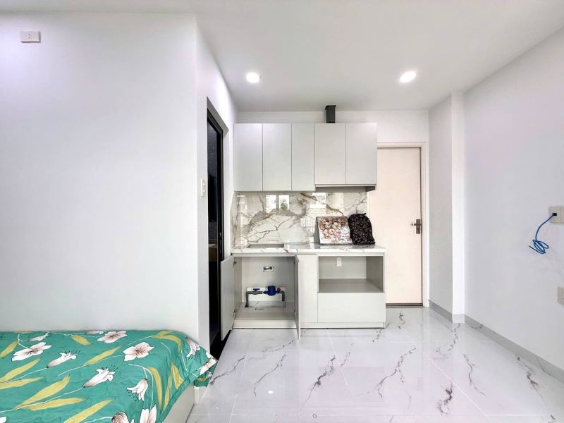 Studio with Balcony and Sea View