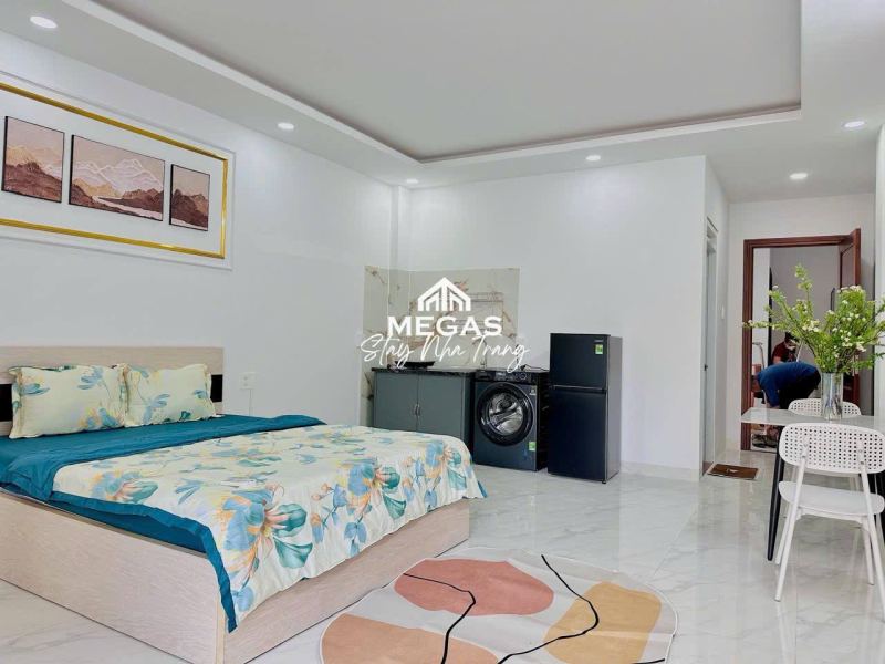 Apartment with Balcony in Ha Quang 1