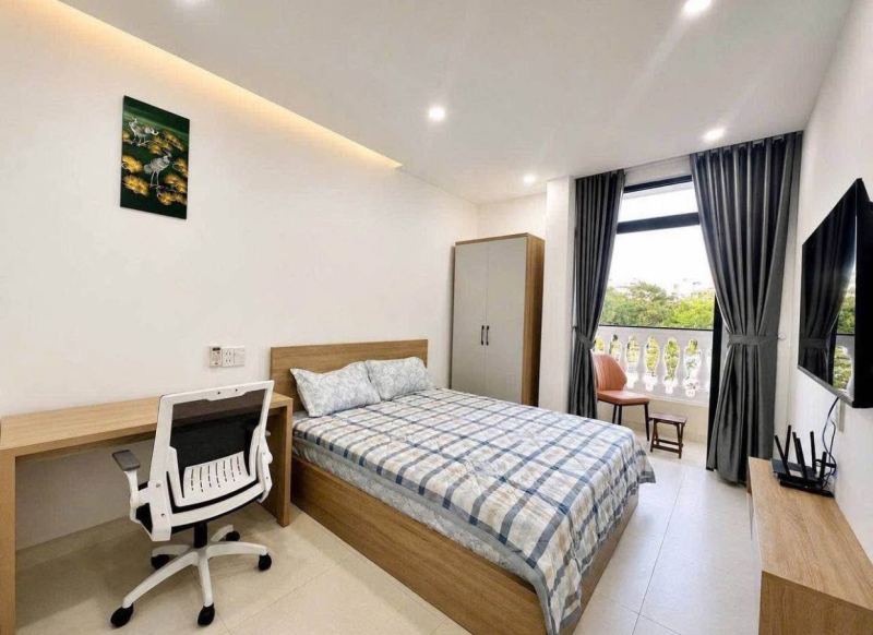 1 Bedroom Apartment with Balcony in Fyok Hai