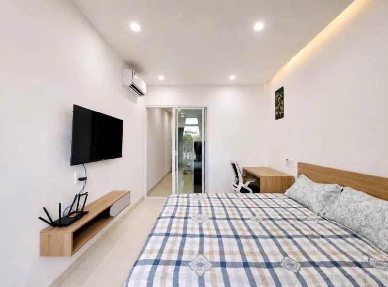1 Bedroom Apartment with Balcony in Fyok Hai