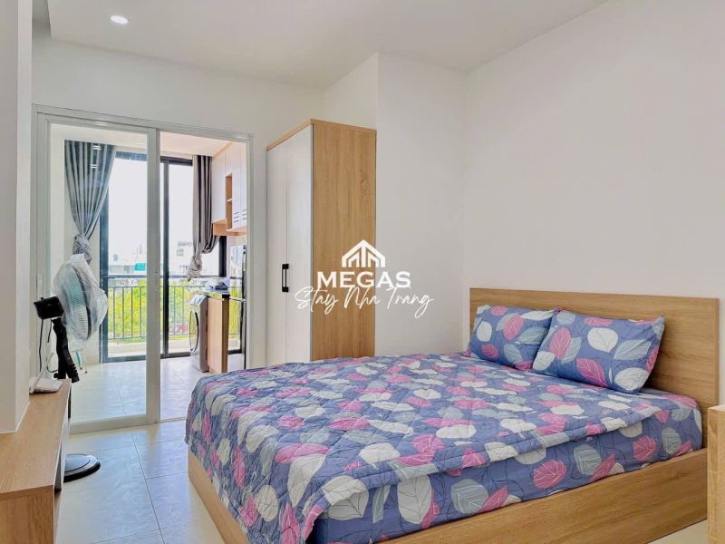 1 Bedroom Apartment with Street View Balcony in Nha Trang