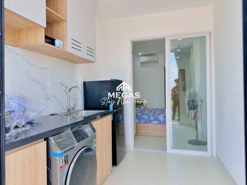 1 Bedroom Apartment with Street View Balcony in Nha Trang