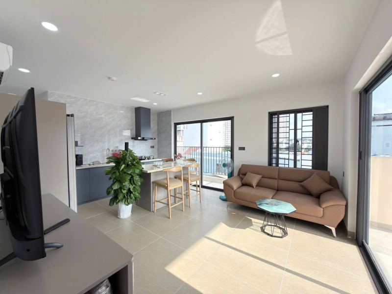 Luxury 2-Bedroom Apartment in Hon Chong