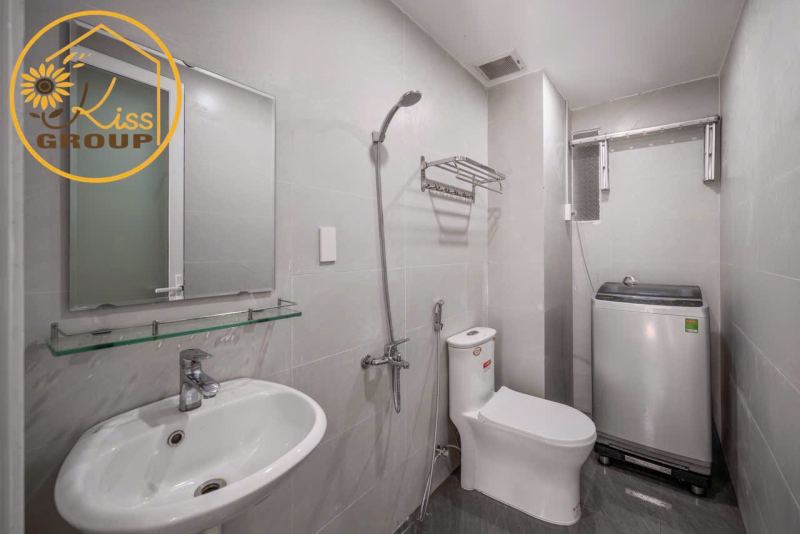 1-Bedroom Apartment with Balcony near Beach and Han River