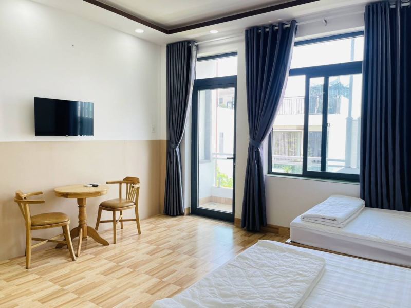 Studio with 2 Beds and Balcony in Phuoc Hai