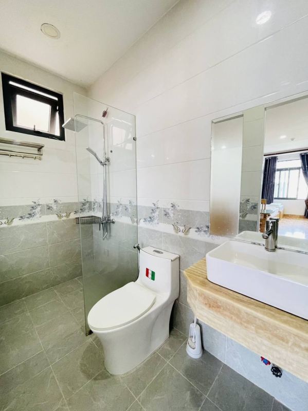 Studio with 2 Beds and Balcony in Phuoc Hai