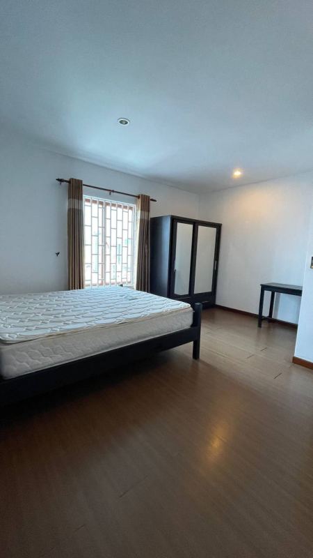 3 Bedroom Penthouse Apartment Near Independence Monument
