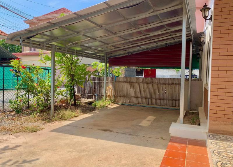 Khmer Villa House with Garden in Kampot