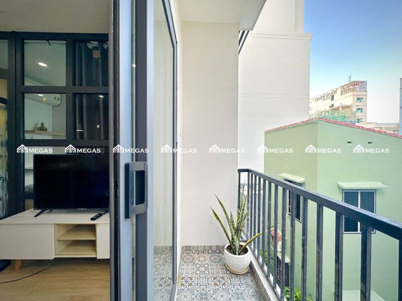 1-Bedroom Apartment on Hoang Hoa Tham Street