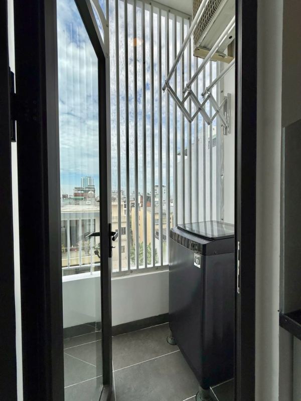 1-bedroom apartment Room 201 with balcony on Nguyen Xuan Khoat street