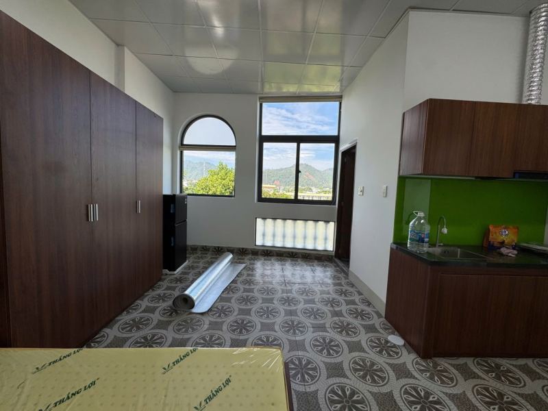 Brand new studio apartment on Nguyen Dinh Trong street