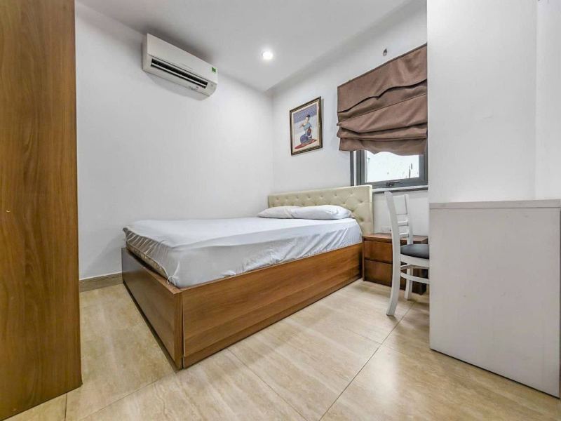 2BR Apartment on Cao Ba Quat
