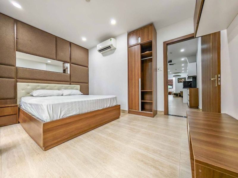 2BR Apartment on Cao Ba Quat