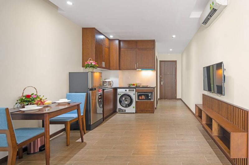 2BR Penthouse Apartment on Pham Van Dong