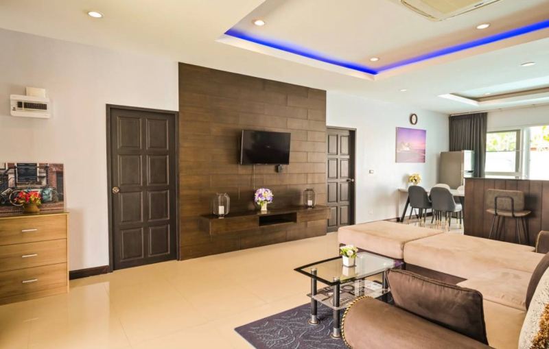 2 Bedroom Villa with Private Pool in Chalong