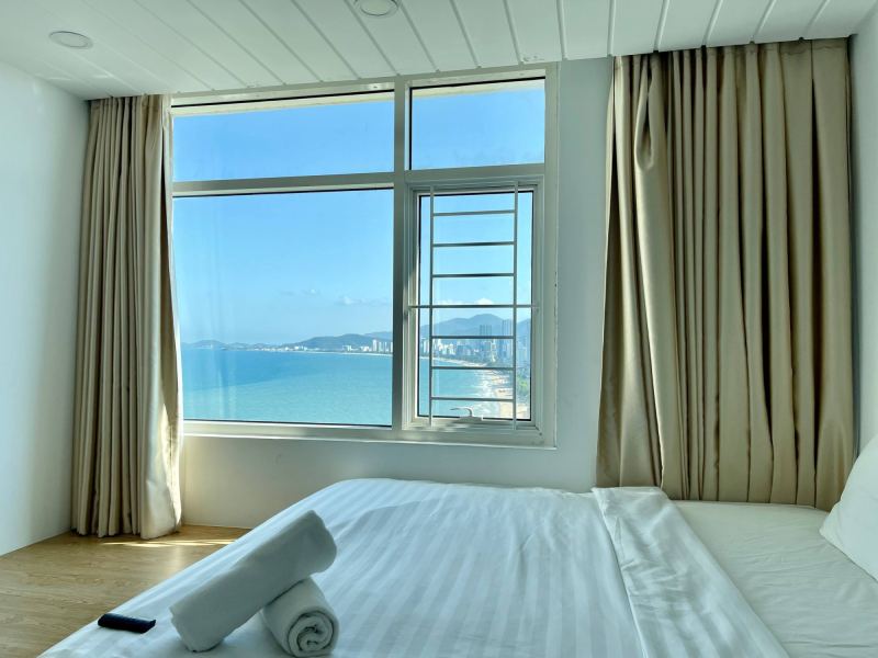 Corner 2‑Bedroom Apartment in Muong Thanh 04