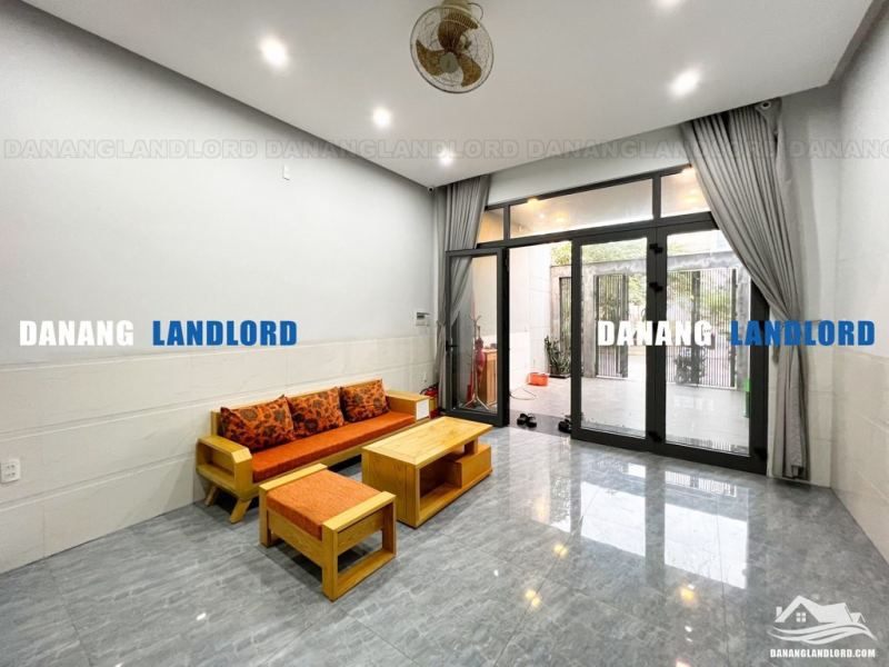 5 Bedroom House near Crowne Plaza in Ngu Hanh Son