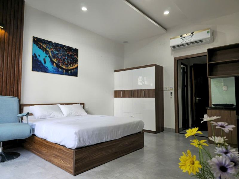 Studio with Balcony