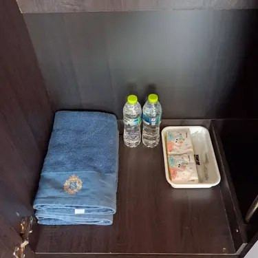 Daily Rental Air‑Conditioned Room
