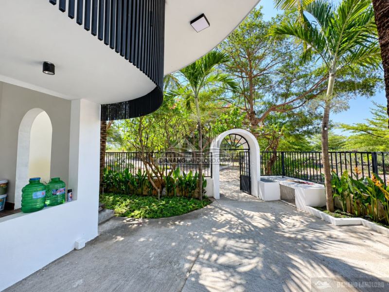 3 Bedroom Villa with Pool in Da Nang