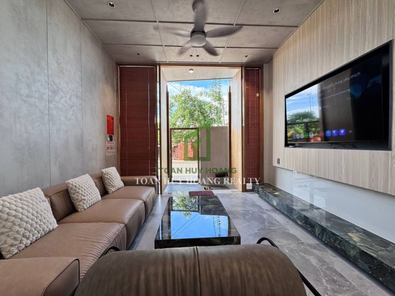 4 Bedroom House near My Khe Beach