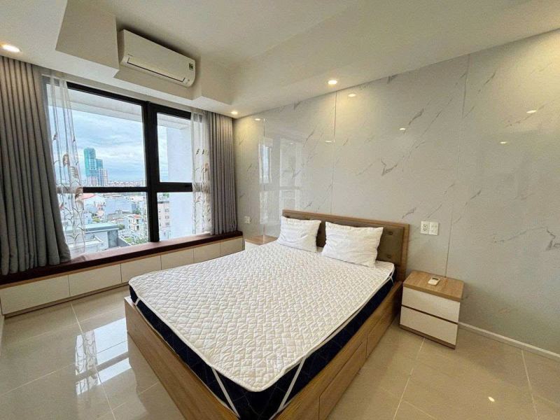 2 Bedroom High‑Floor Apartment near Dragon Bridge