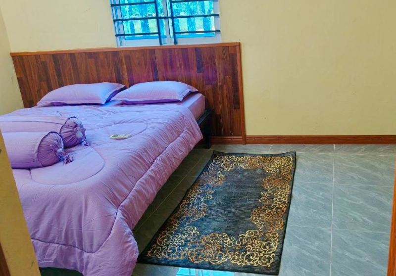 2 Bedroom Apartment House in Kampot