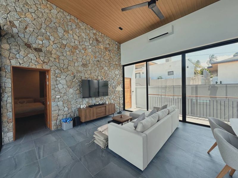 4 Bedroom Villa with Private Pool in Maenam