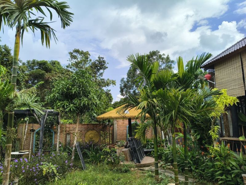 Eco Hostel Rooms in Ong Lang Center