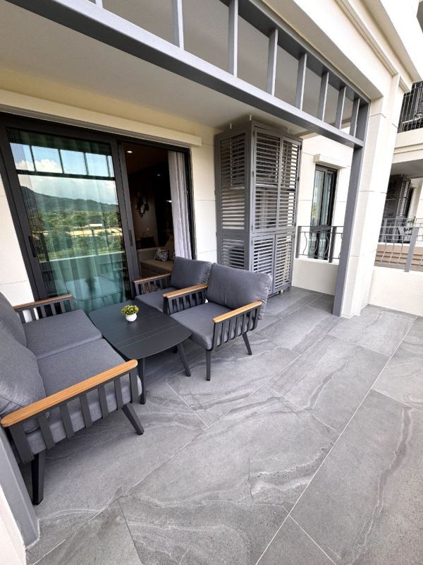 1-bedroom apartment in Bang Tao complex