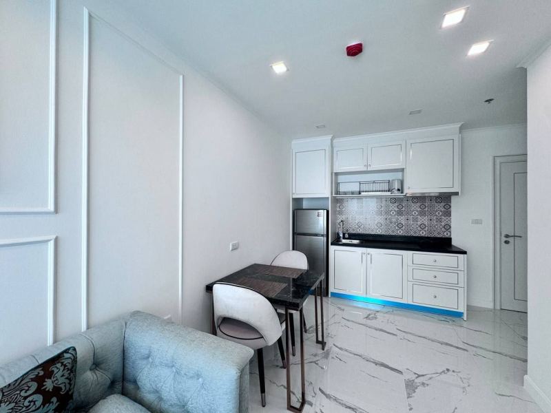 Apartment at The Empire Tower