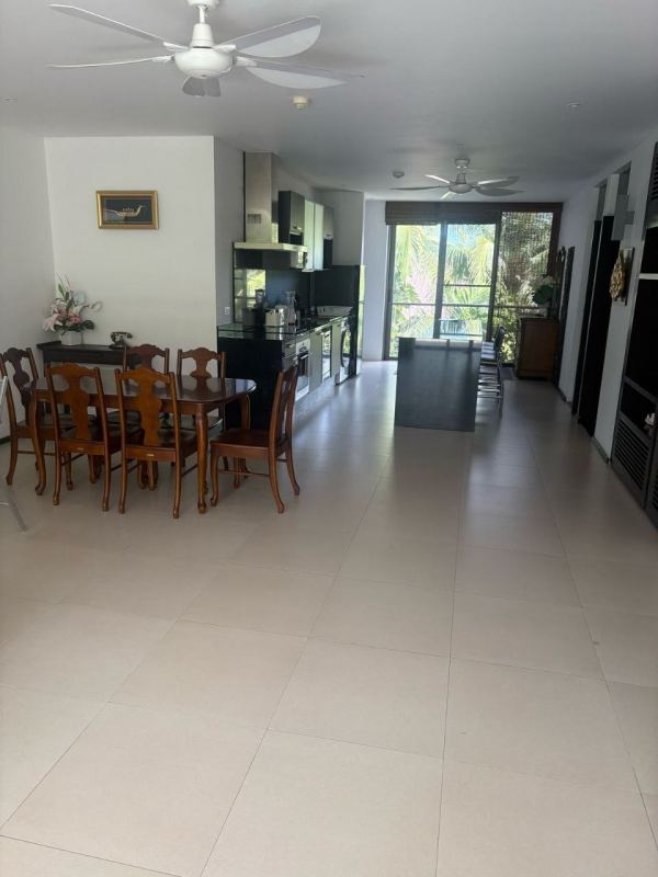 2-bedroom luxury apartment near Bang Tao beach