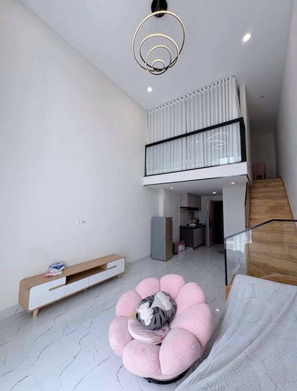 1 Bedroom Apartment in Condo L Tower 271